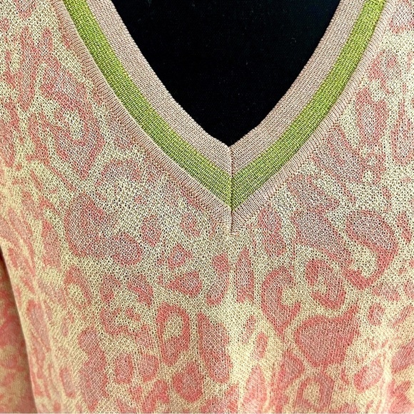 Gabby Isabella Metallic Pink Leopard Sweater - Picture 3 of 12